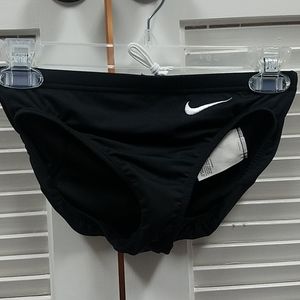 Drifit Nike swim bottoms NWOT